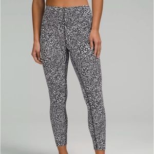 Lululemon InStill High-Rise Tight 25"